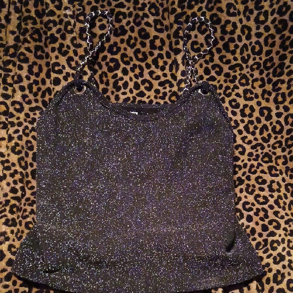 FCT With Love Basics Black & Silver Metallic Crop Tank Top Super Cute Size XL